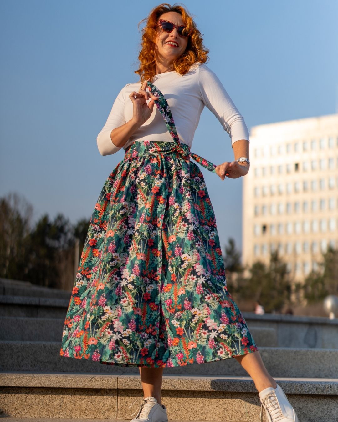 EVA - zavinovacia nariasená sukňa "rozkvitnutá záhrada" - Image 4