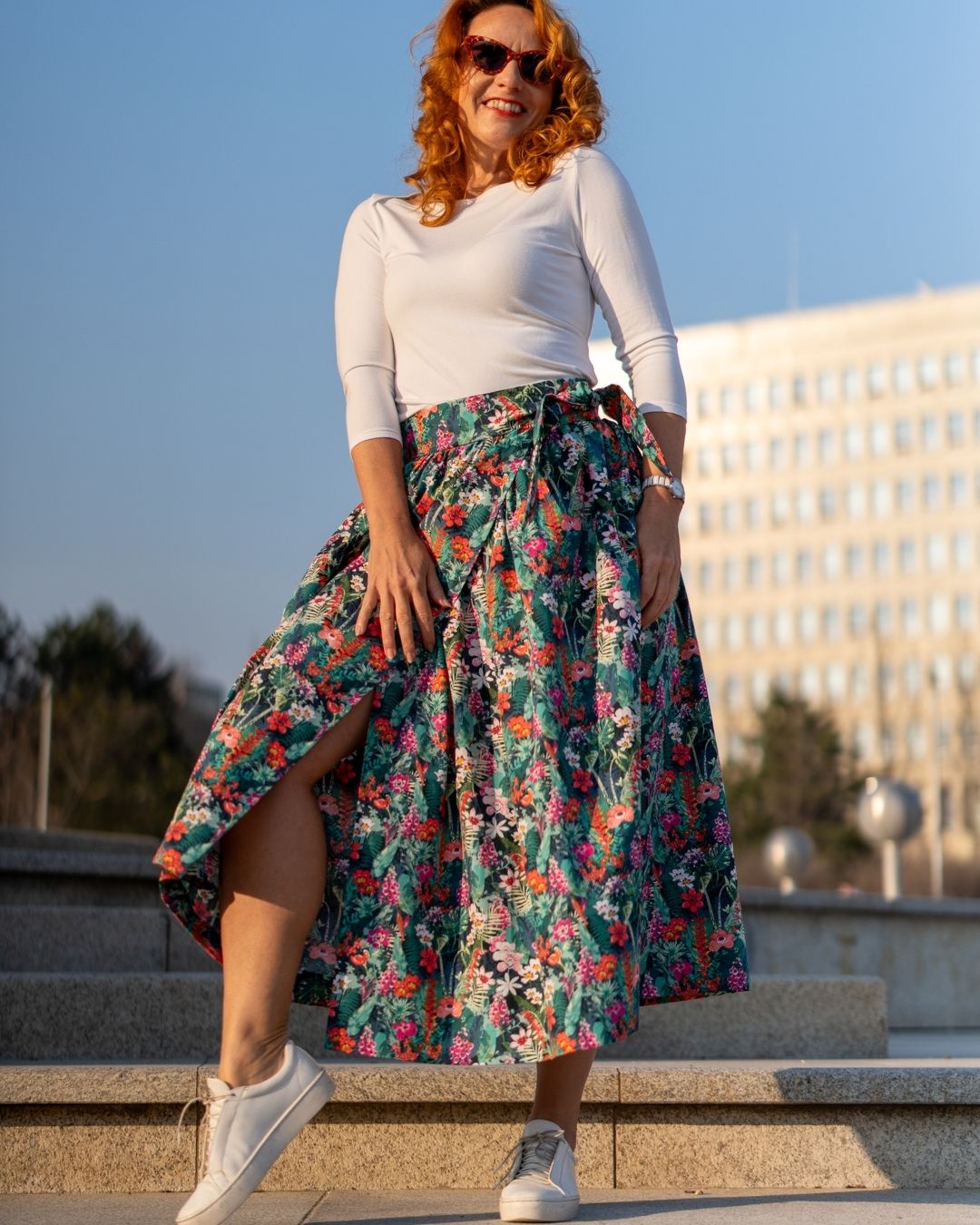 EVA - zavinovacia nariasená sukňa "rozkvitnutá záhrada" - Image 5