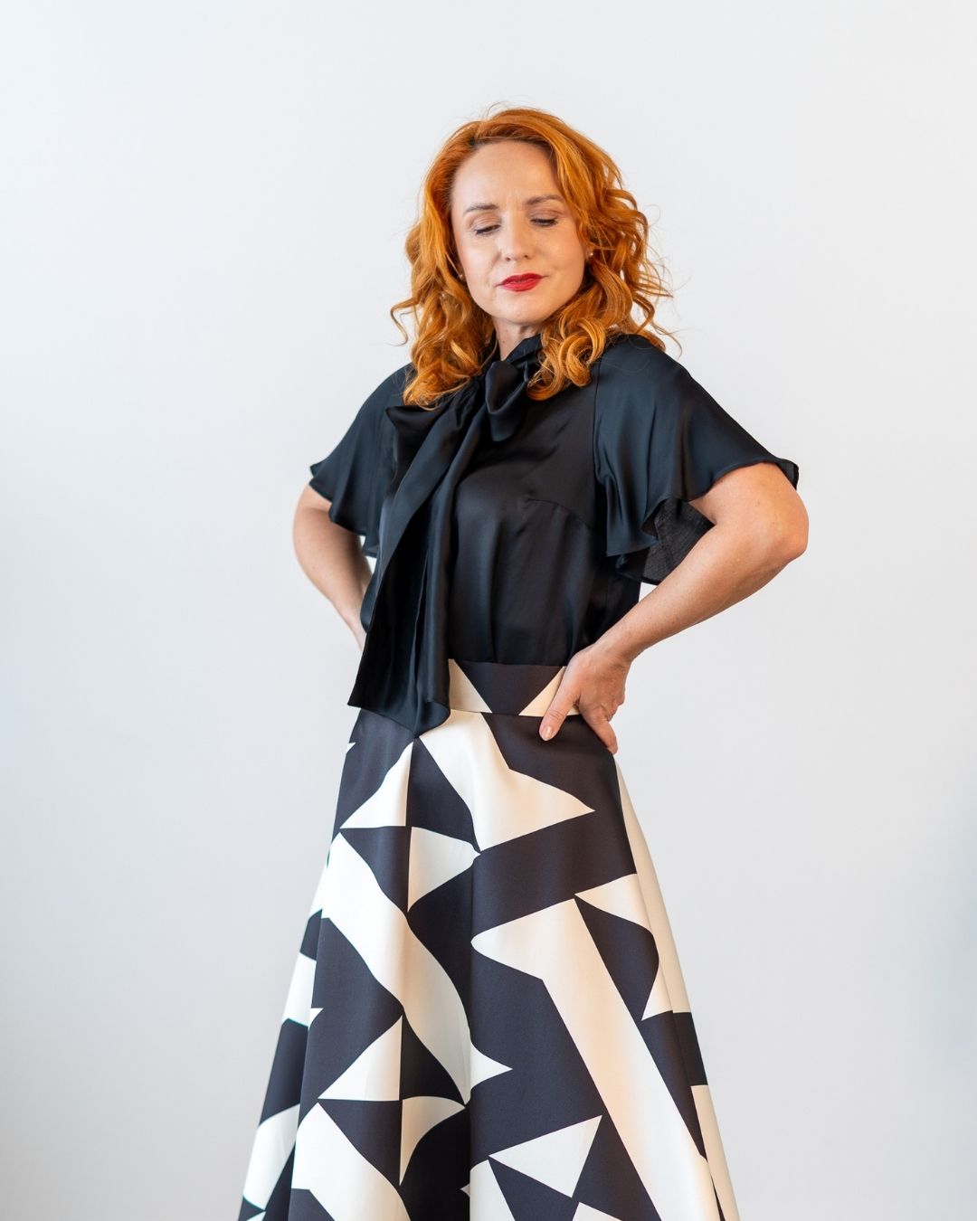 DAPHNE - exkluzívna sukňa "black geometry" - Image 8